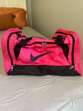 Nike Hot Pink and Black Training Duffel